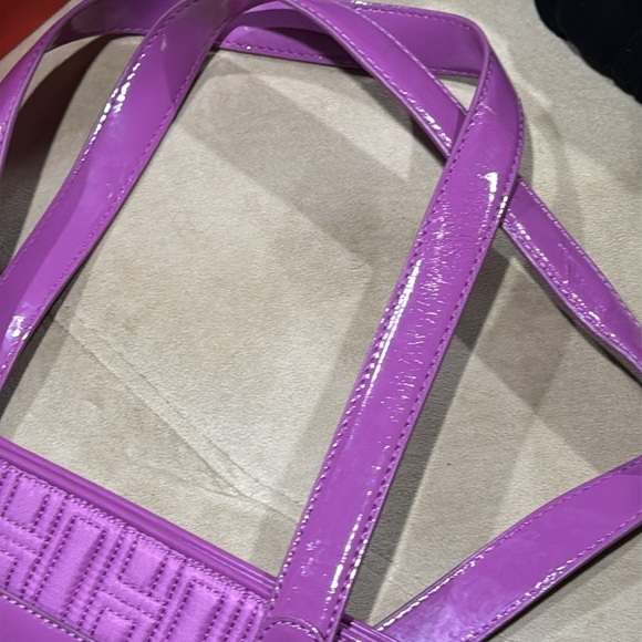 Vera Bradley Women’s Tote Bag – Purple Nylon with Patent Leather Trim - Picture 13 of 13